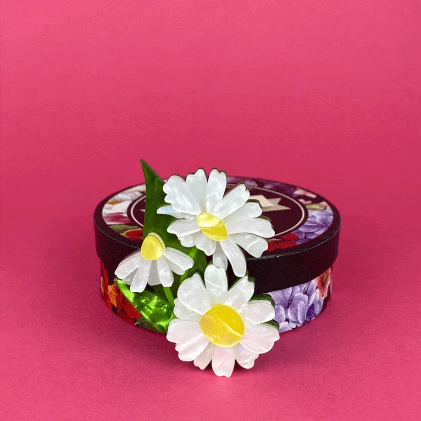 Country Chamomile Brooch