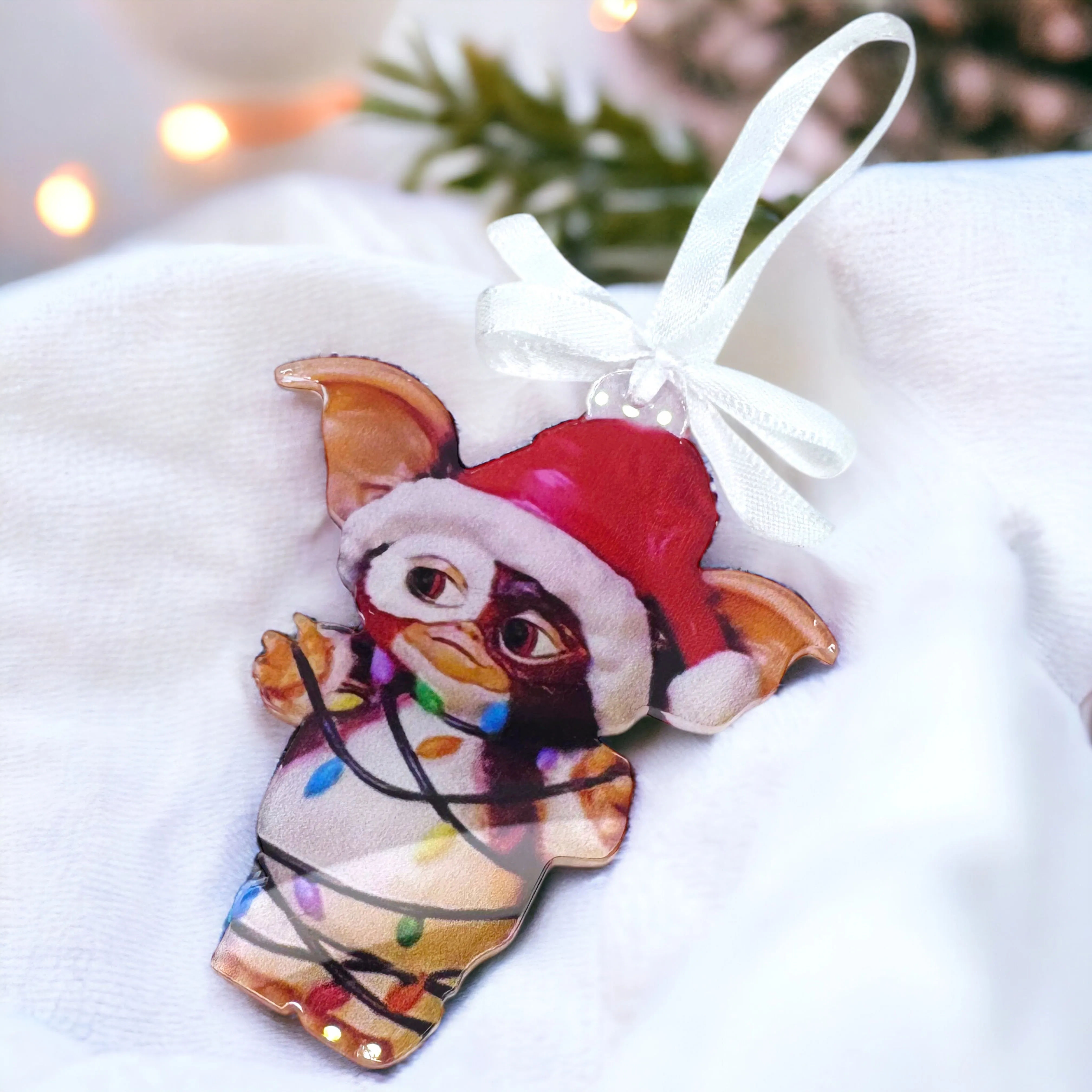 Gizmo's Holiday Magic: Irresistible Gremlins Christmas Ornament!